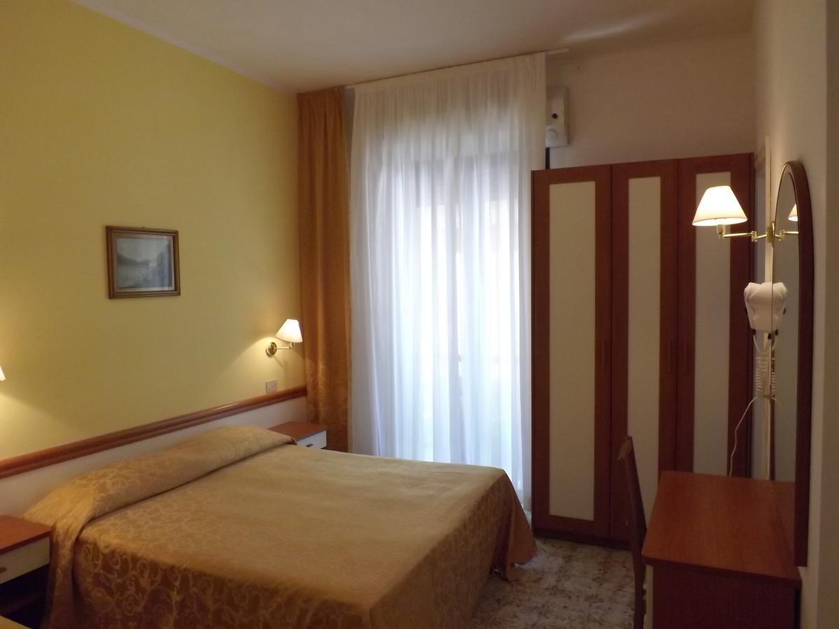 Hotel Vasco Misano Adriatico Exterior photo